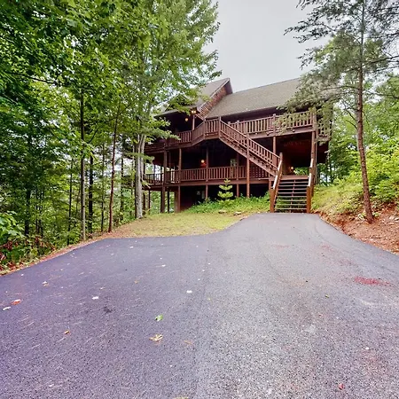 The Lodge At Wears Valley